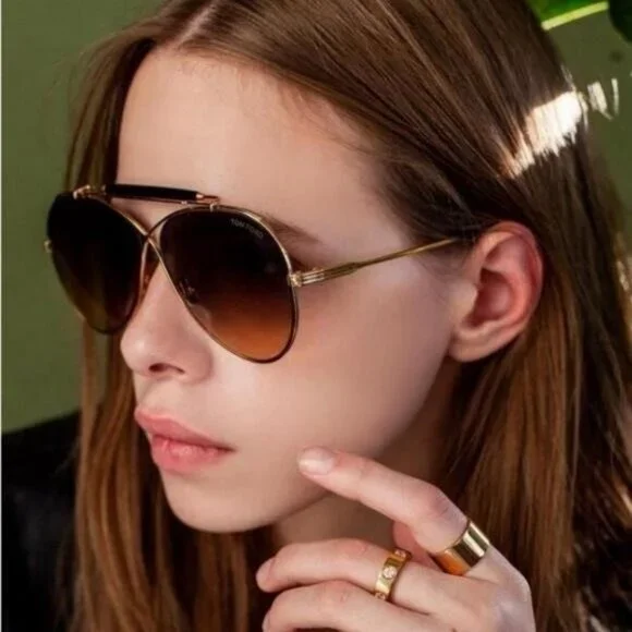 New Tom Ford Unisex Holden Brown Gradient PilotSunglasses  display picture 3